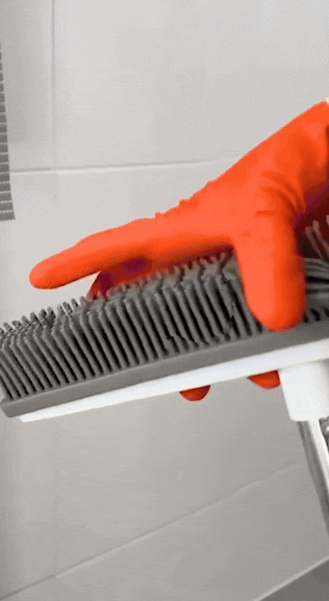 SnugPaw™ Magic Fur Broom